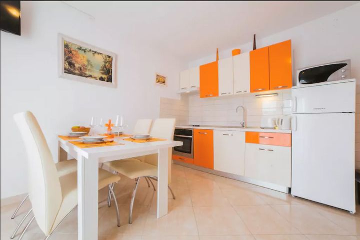 Apartment A1 – Kitchen