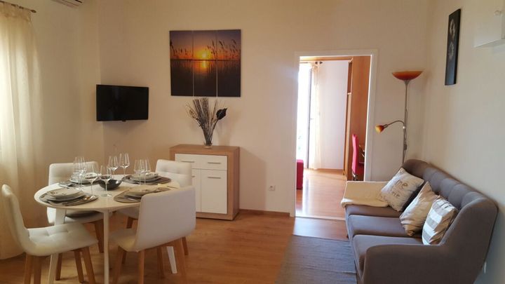 Apartment A4 – Living and dining room